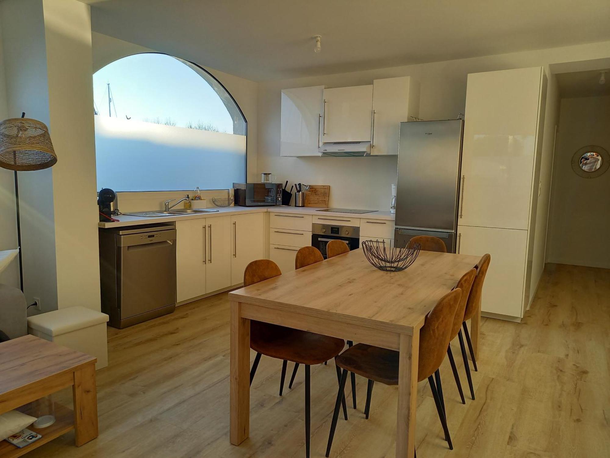 Apartment 100 M2 Terrasse Piscine